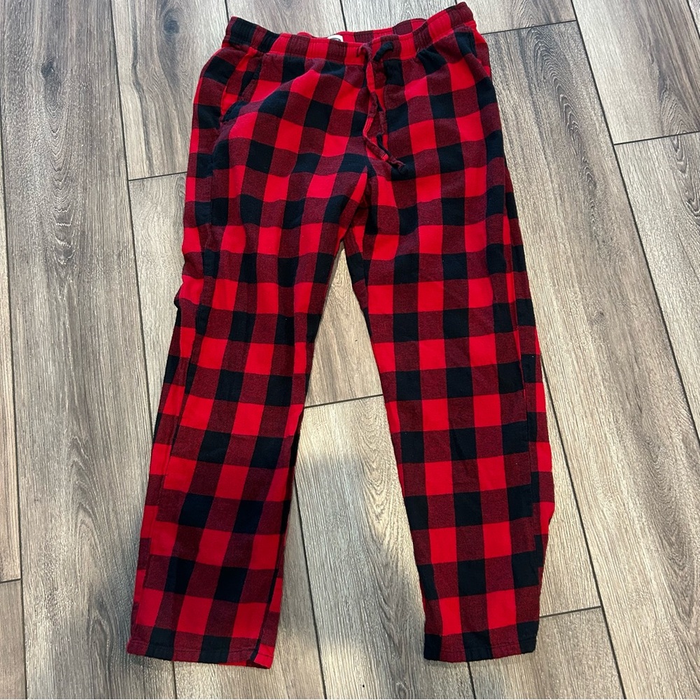 Old Navy Flannel Plaid Men’s Red and Black Pajama Bottoms Size Large